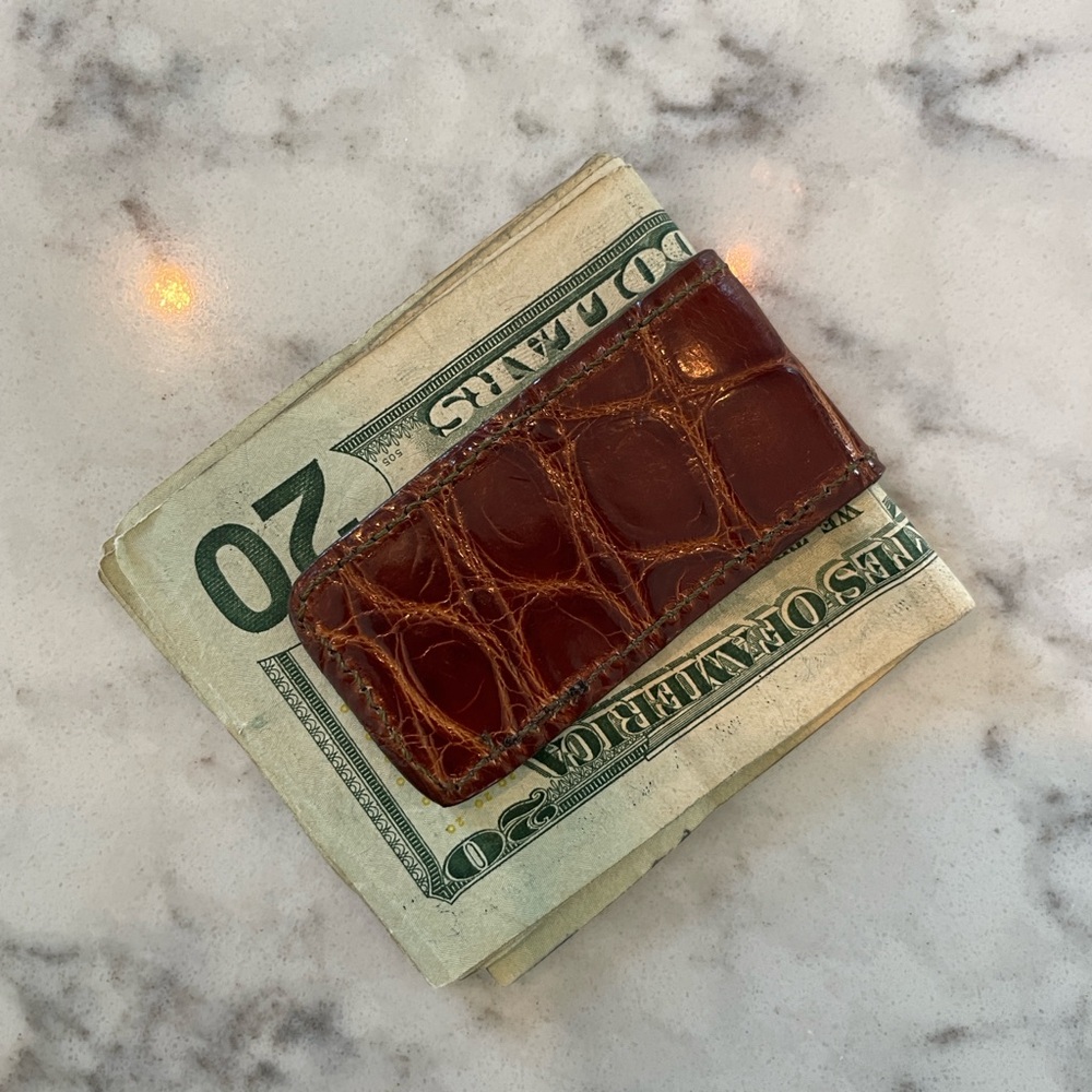 Elegant Brown Leather Money Clip